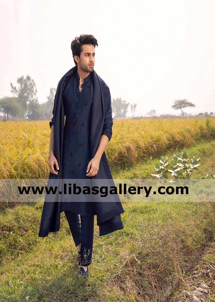 Black Embroidered man kurta Cut in a smart fit elongated silhouette