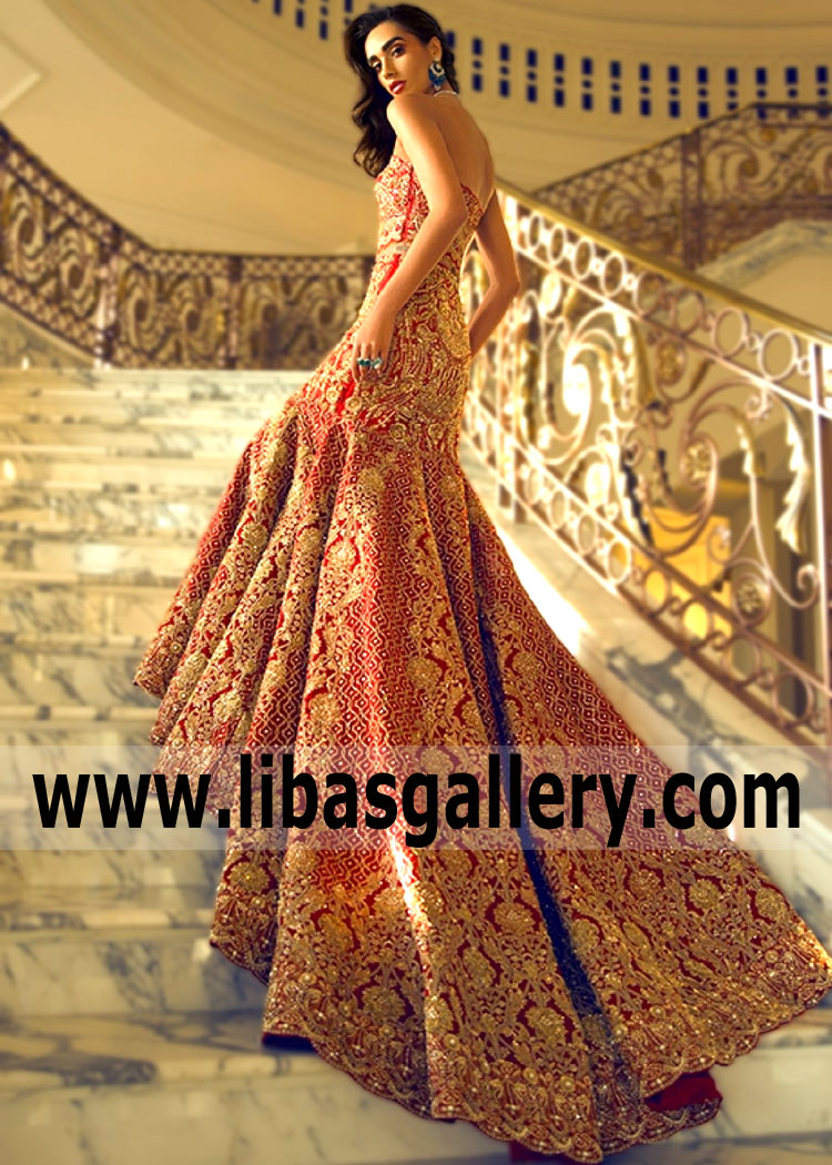 Red Heavily Embellished Lehenga choli Wedding Dress By Faraz Manan