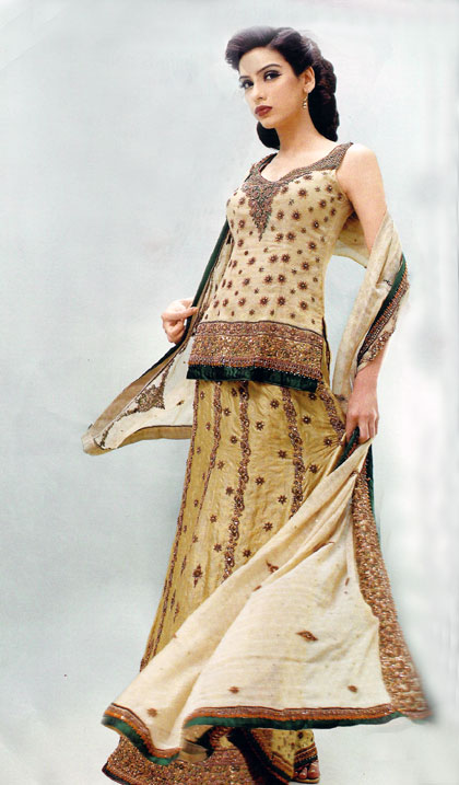 Rehana Saigol Pakistani Fashion and Wedding Lehenga Designer,HSY Bridals