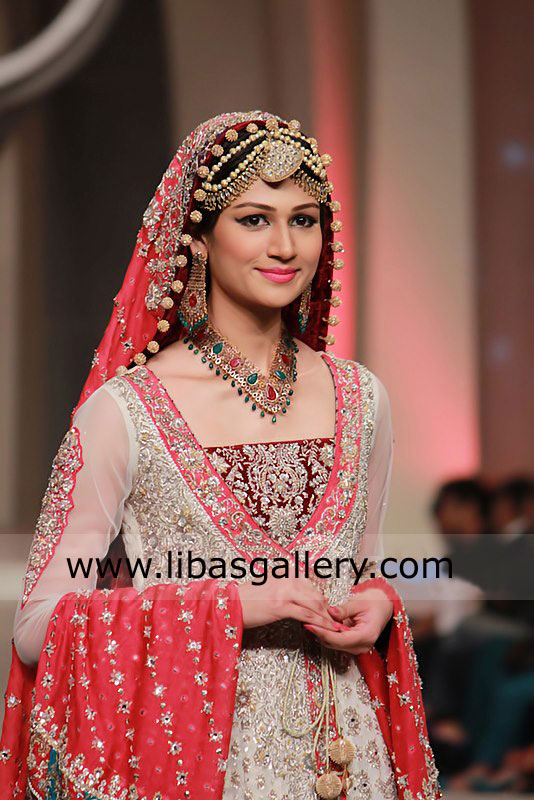 Off White Amaranth Troyees