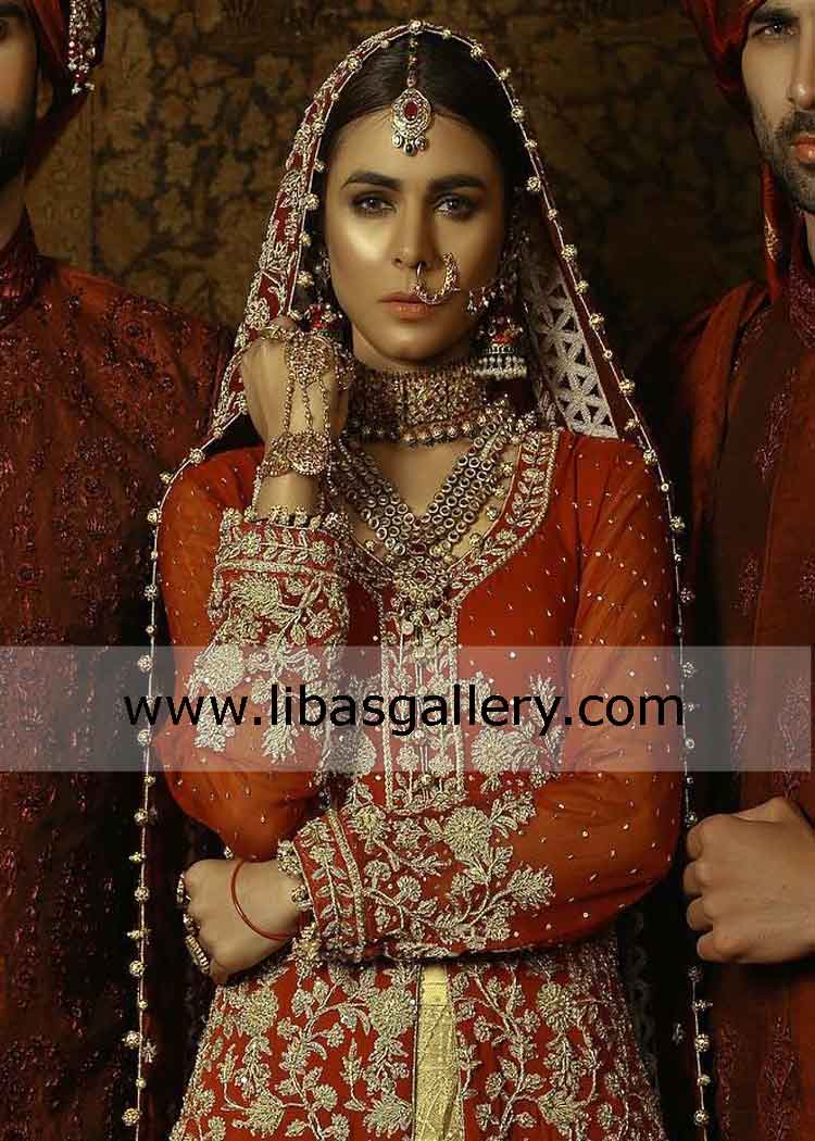glowing and mystical bride wearing silver jewellery women`s favorite thing is ornaments for wedding Dubai sharjah Abu dhabi UAE