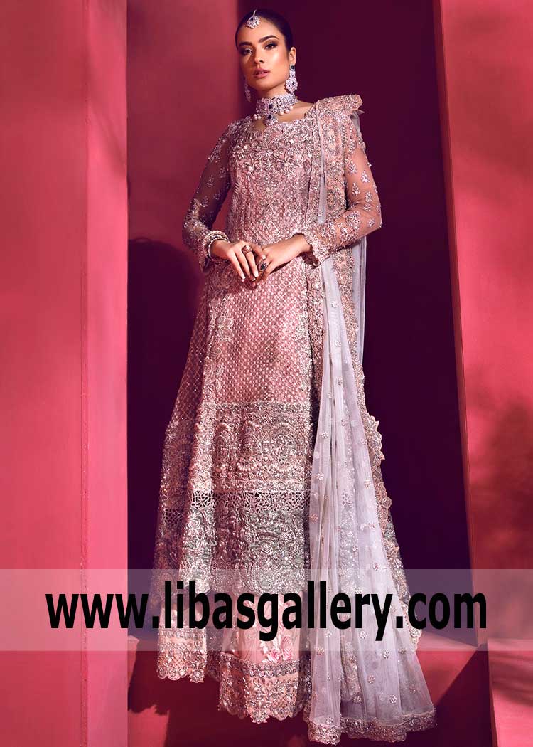 Totally Unexpected And Very Glitz Wedding Dress Is Totally Amazing