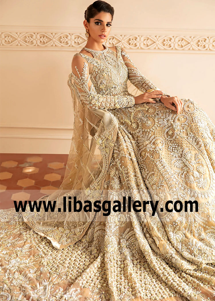 Beige Ovule Bridal Gown With Trail