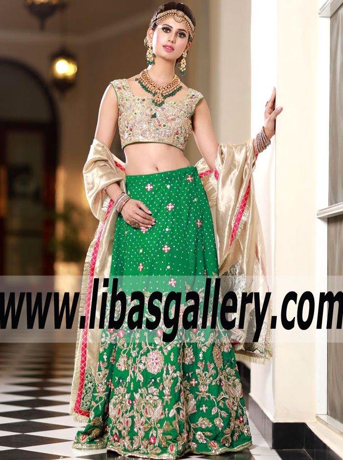 Traditional Bridal Lehenga Tabya Pakistani Designer Mehndi Dresses for Mehndi Event Mehndi Dresses with Price