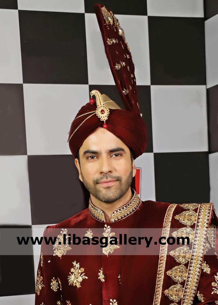 Punjabi style tower fan red velvet wedding kulla with jewelry piece brooch for groom nikah pretied turban shop qatar saudi arabia oman
