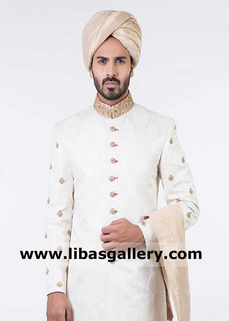 Light gold jamawar pretied groom wedding turban 