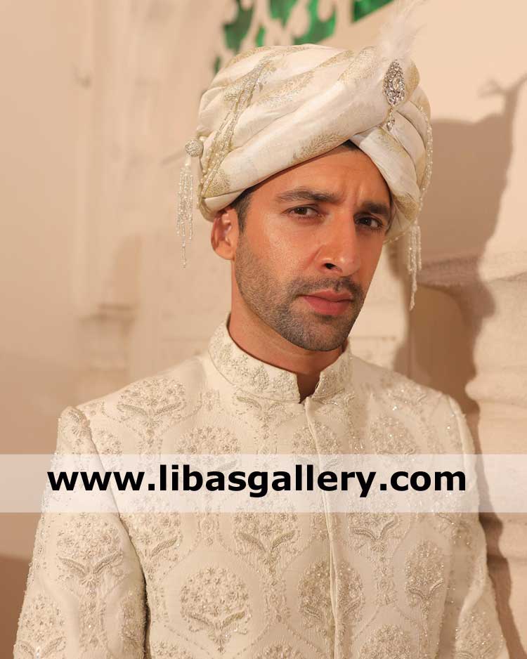 Off white Men Jamawar Wedding Turban without Tail with Pearl String and Kalgi Brooch to decorate for Nikah Barat day Berlin Germany 