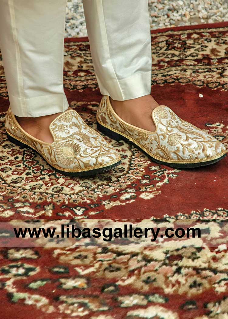 Off White Groom Wedding Shoes with Gold and Antique Embroidery for Nikah Barat day to wear on Sherwani prince coat Germany France UK Canada Dubai