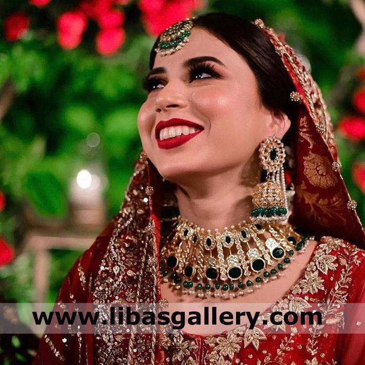 Beautiful bridal jewellery sets are waiting to enhance bride beauty