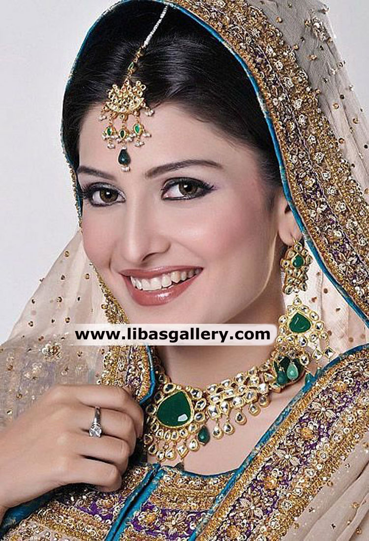 Adorable bridal jewellery for sweet and loving bride
