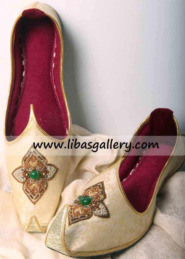 Khussa Mughal shoes for groom high quality material and stitching work motif on khussa custom made UK USA Canada Australia Dubai