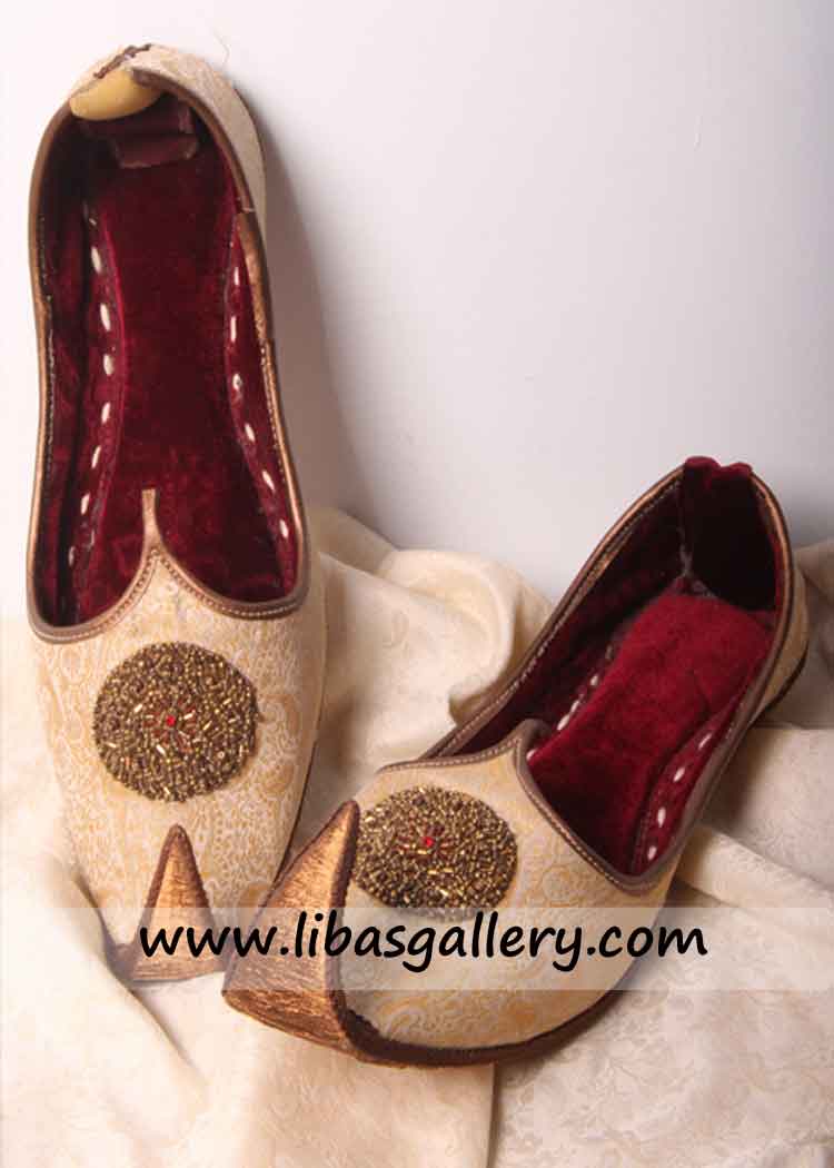 Designer khussa shop for groom buy Mughal shoes in your foot size plain and embellished stones crystal thread work UK USA Canada