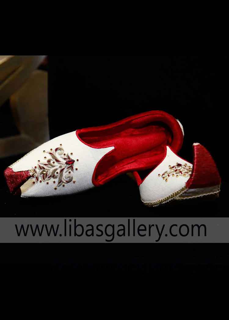 Off White Wedding Khussa with Red Gold Hand Embellishment kora dabka stones beads sequins for Nikah Barat Qatar Saudi Arabia Kuwait