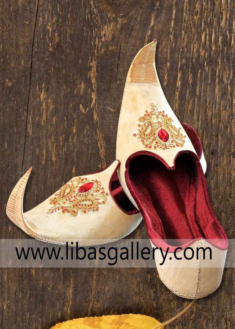 Gold Red Beautiful Foot Relax Jamawar Men Khussa for Marriage day enjoy nikah in comfort wedding footwear Qatar Dubai Saudi Arabia