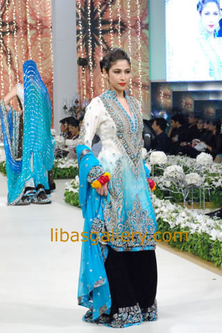 Online shops for Designer Indian Wedding Cloths Chicago,Colorful Bridal Outfits Beverly Hills CA Bridal Wear