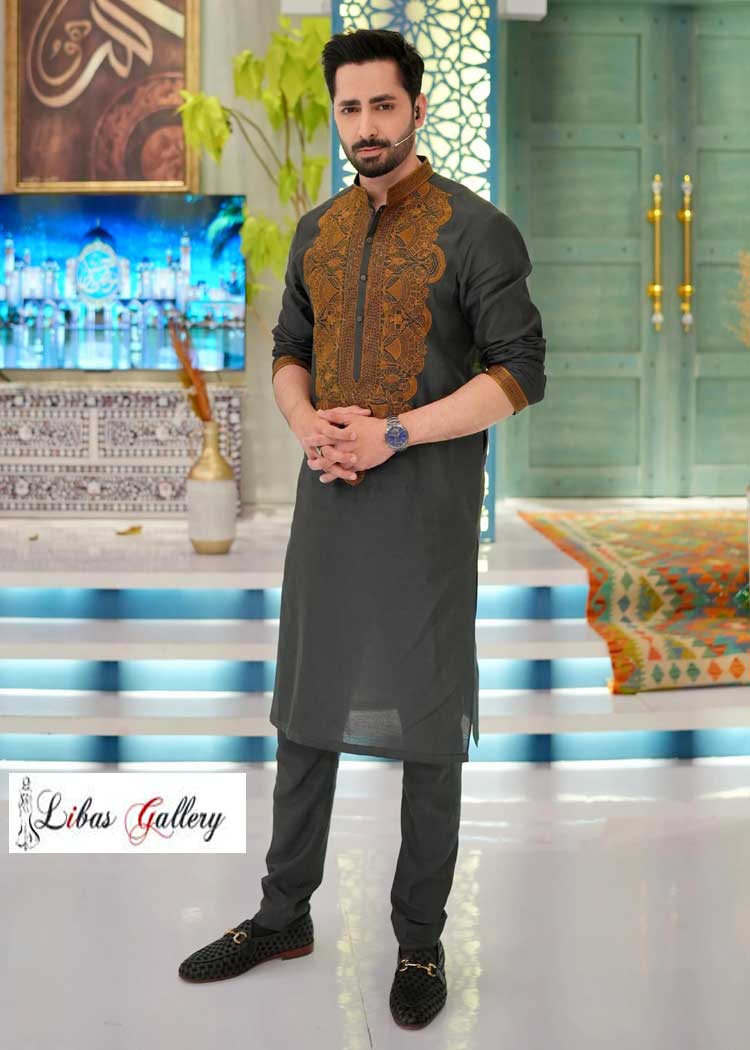 Dark green embroidered kurta and pajama Danish Taimoor good impression in this Eid and Festive article for men Saudi Arabia Qatar Dubai Oman Pakistan