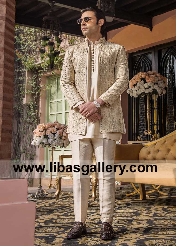 Ivory Gold Groom Maysuri Prince Coat Suit to stay with New Fashion