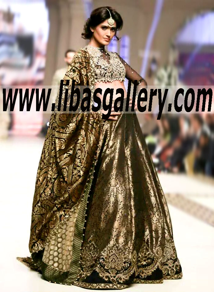 Elegantly Embellished Essense of Pakistani Bridal Lehenga