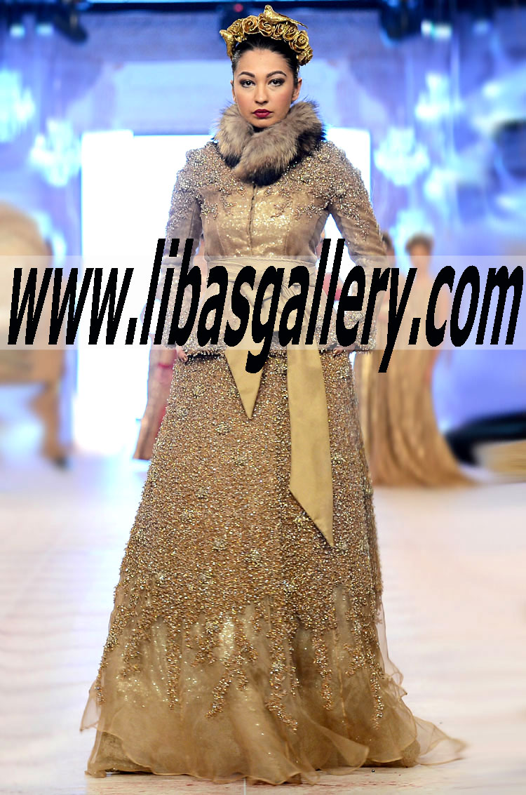 Be the elegant and classy diva in this Honey Gold color Organza Lehenga