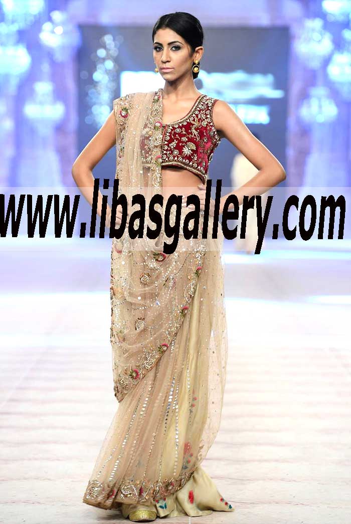 This astounding saree is the perfect choice for all events