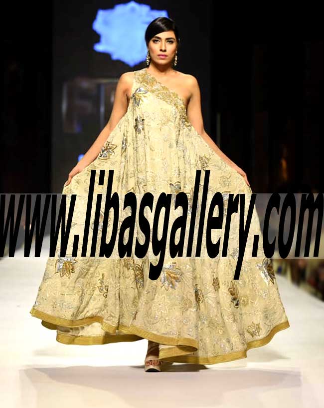 Fabulous Pakistani Evening Gown Dresses For South Asian Weddings