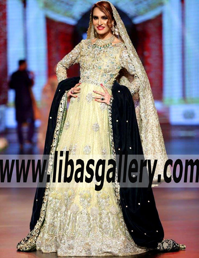 Enthralling Pastel yellow Cosmos Bridal Gown