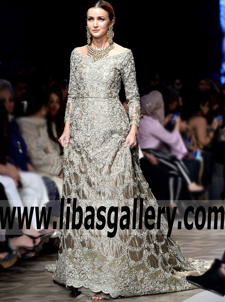 Dazzling Trolley Grey Montana Train Wedding Gown