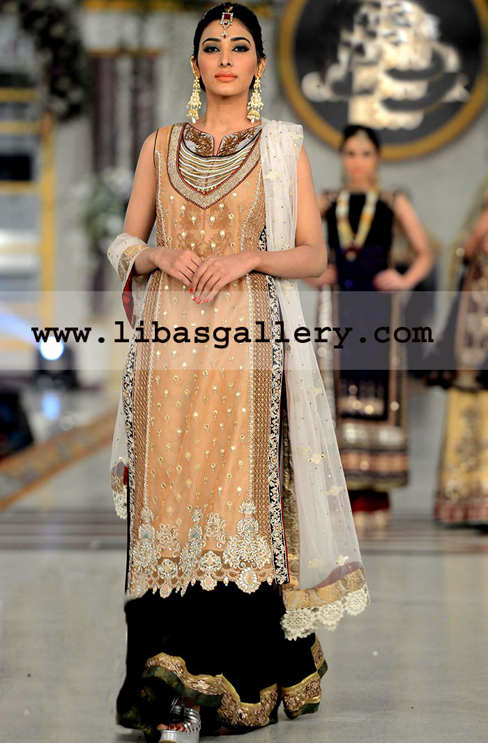 Excellent Looking Wedding Party Cloths For Women
