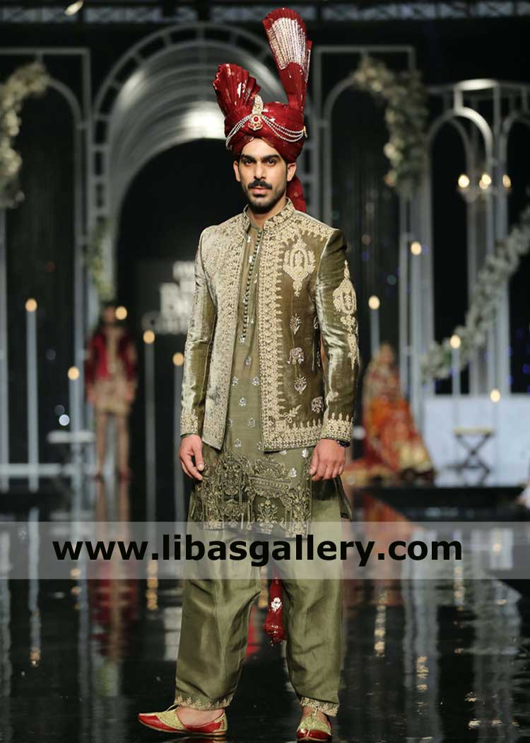 Amazing Men Embroidered Wedding Attire with Matching Inner for Marriage Occasion Add Maroon Kulla and Matching shoes Saudi Arabia USA Canada