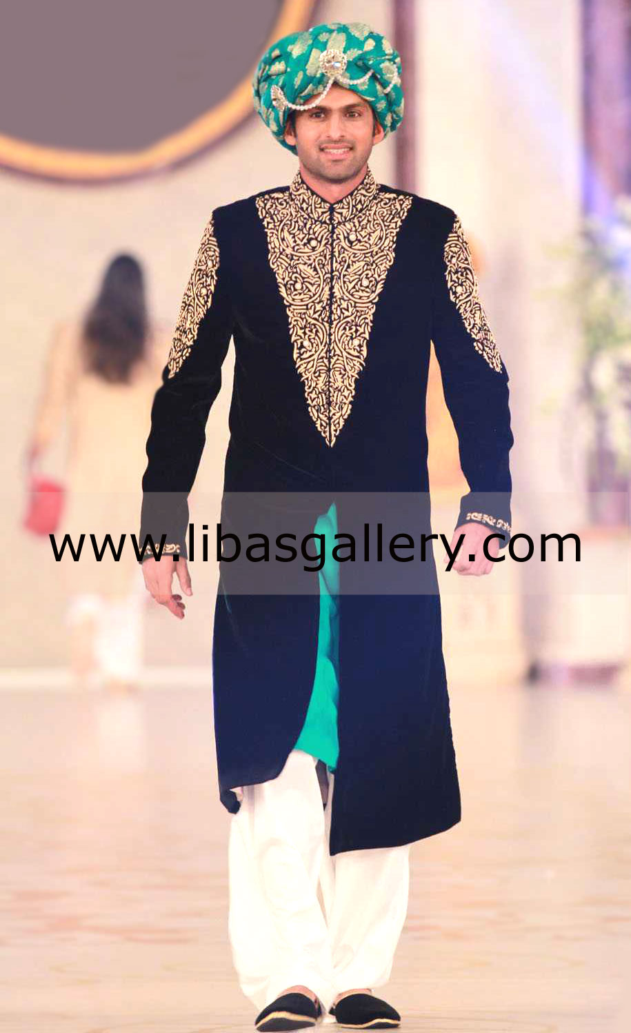 Buy Designer Humayun Alamgir Sherwani Collection 2013-2014, Shoaib Malik Sherwani At Pantene Bridal Couture Week 2013 Sherwanis By Designer Humayun Alamgir Online in USA, UK, Canada, Australia