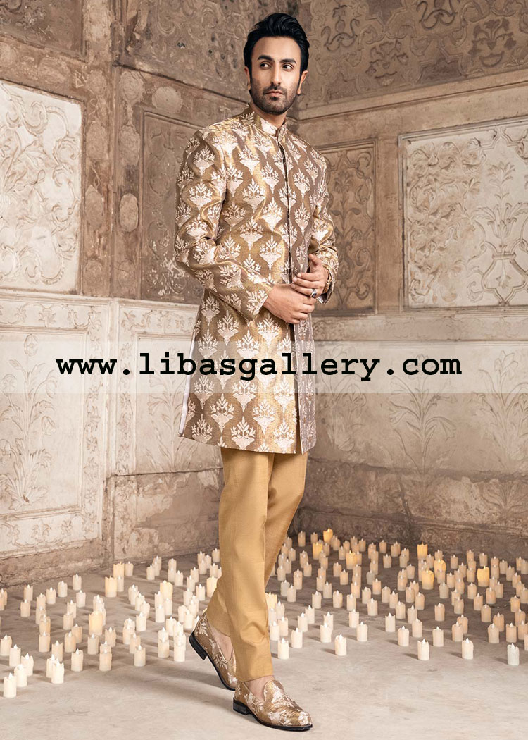 Antique gold jodhpuri jacket for business minded groom