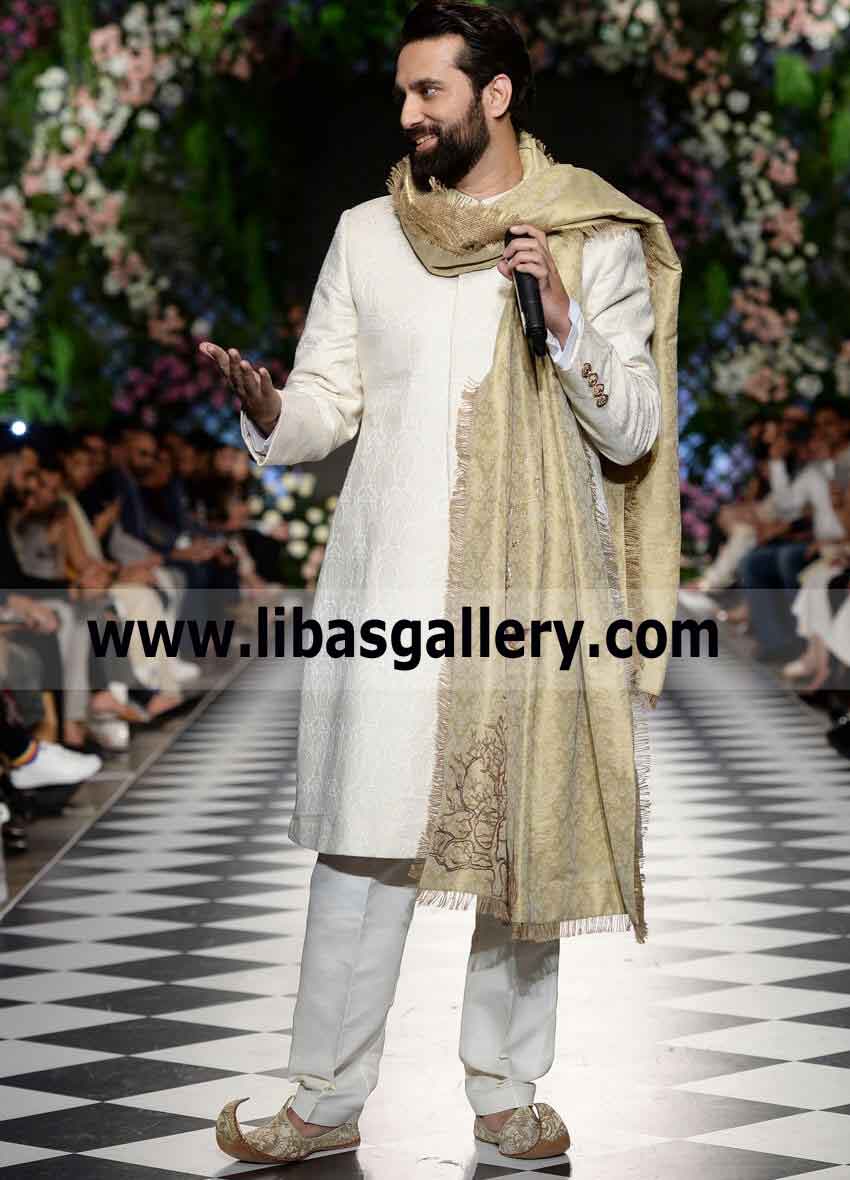 Off white Jamawar Banarsi Wedding Sherwani 2019 with matching pajama best men’s wear Pakistan Bangladesh UAE UK