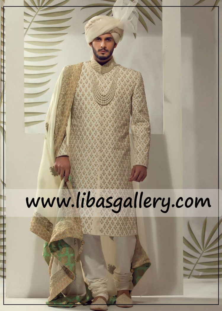 Compact young groom embellished barat nikah Sherwani Suit