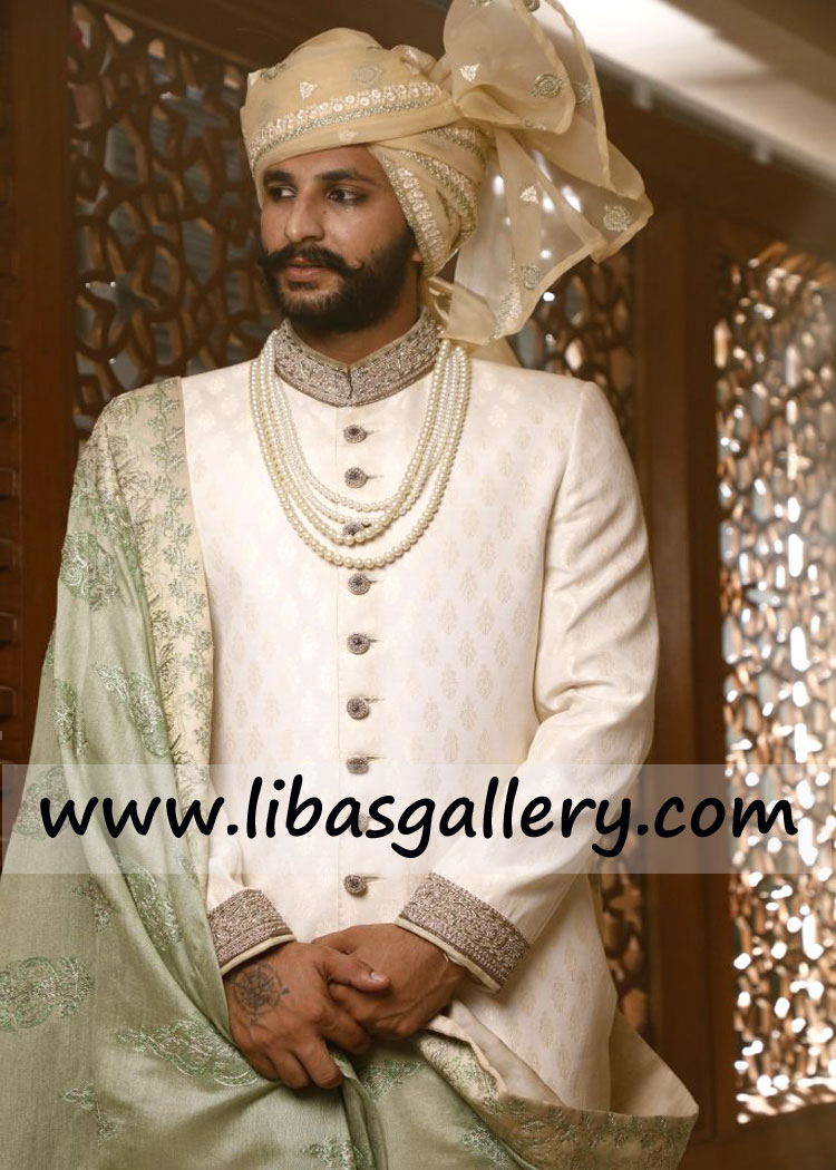 Abroad living groom wedding in jamawar off white nikah sherwani long length collar embellished new york chicago USA