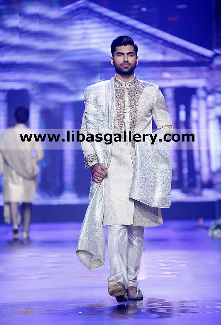 groom walking towards bride in jamawar banarsi royal sherwani