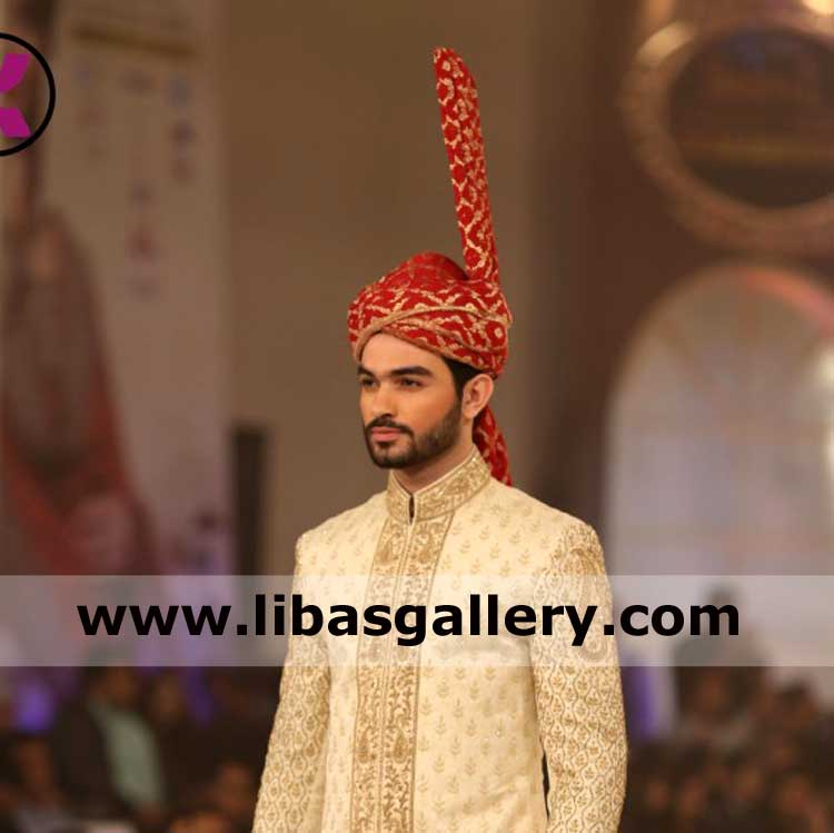 punjabi style tower kulla in red color with gold piping
