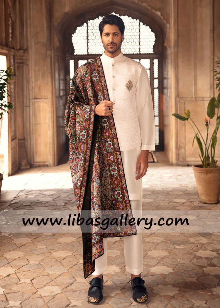 Jamawar off white waistcoat suit for world business Tycon